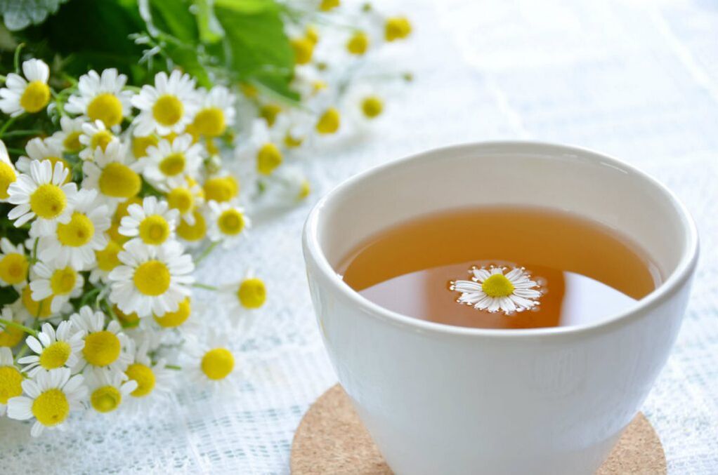 Chamomile decoction calms and relieves muscle hypertonicity in thoracic osteochondrosis